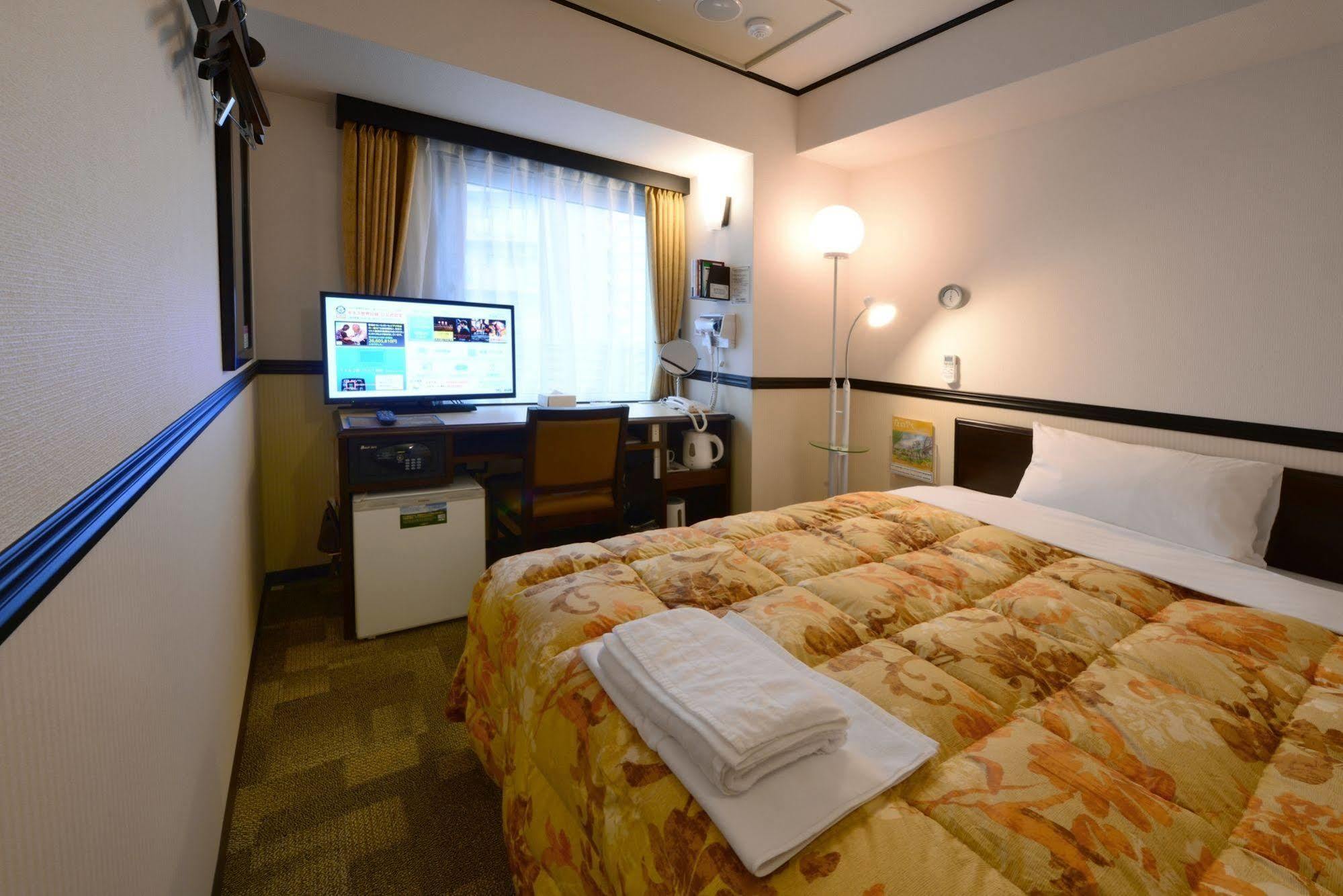 Toyoko Inn Kobe Minatogawa Koen Exterior photo